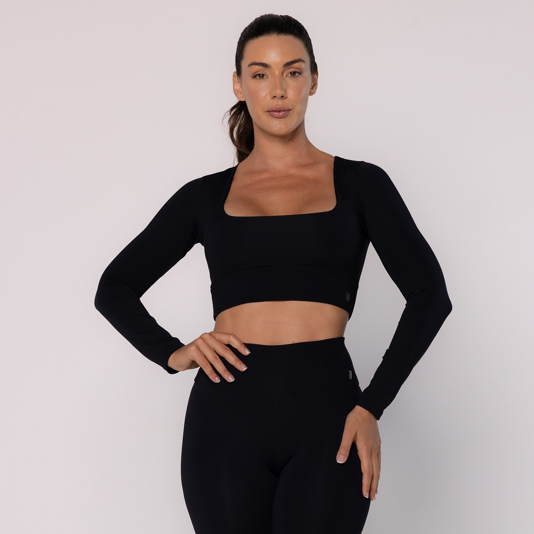 Cropped com Decote Quadrado - Preto - Preto P Cropped com Decote Quadrado - Preto - Preto P